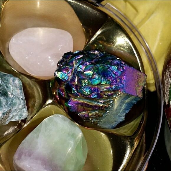 *HOST PICK* Valentine's Day Genuine Mixed Crystal Box - Picture 7 of 8